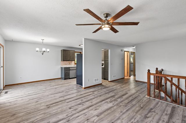 7589 Homestead Avenue S, Cottage Grove, MN 55016