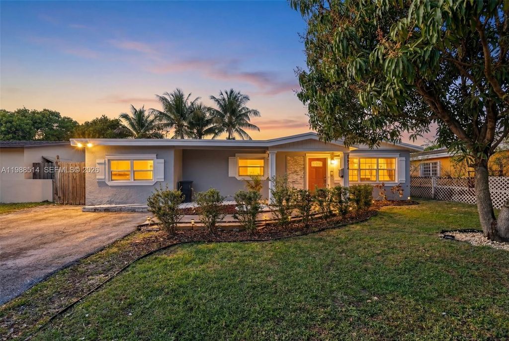 6621 NW 21st St, Sunrise, FL 33313