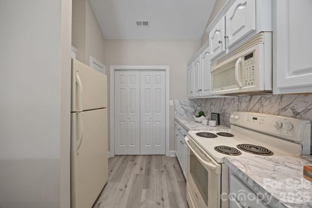 3944 Jasmine Lane, Denver, NC 28037