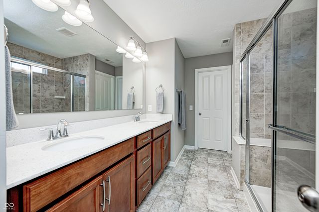 4899 Abigail Drive, Westfield, IN 46062