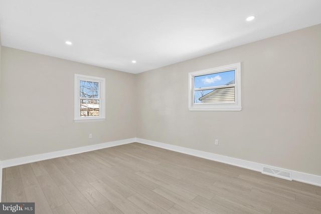 1717 CRESTVIEW AVE, Willow Grove, PA 19090