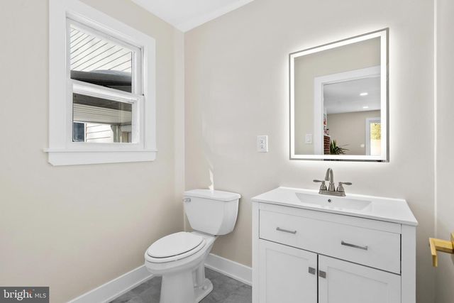 1717 CRESTVIEW AVE, Willow Grove, PA 19090