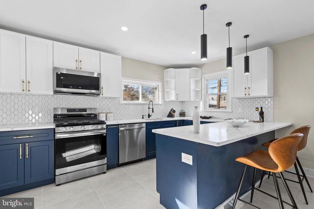 1717 CRESTVIEW AVE, Willow Grove, PA 19090