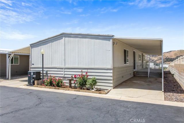 35218 Fir 206, Yucaipa, CA 92399