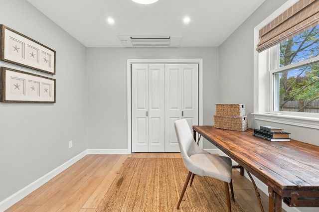 2 Azalea Rd, Newburyport, MA 01950