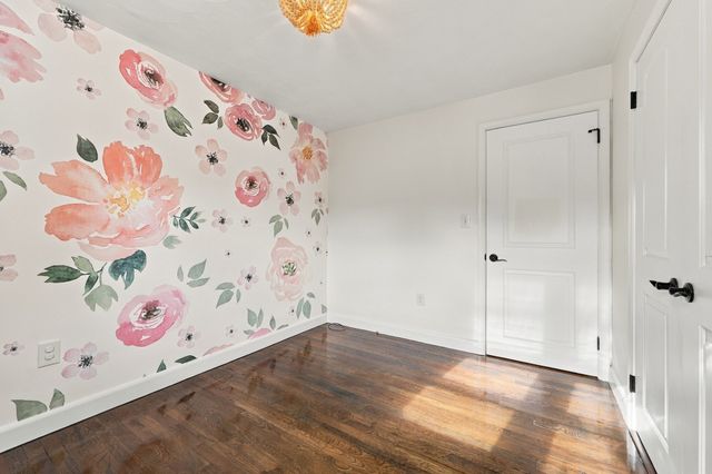 2 Azalea Rd, Newburyport, MA 01950