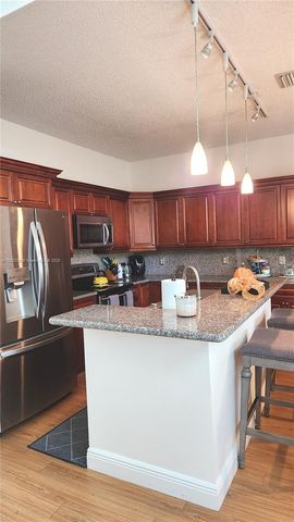 7650 NW 29th St, Margate, FL 33063