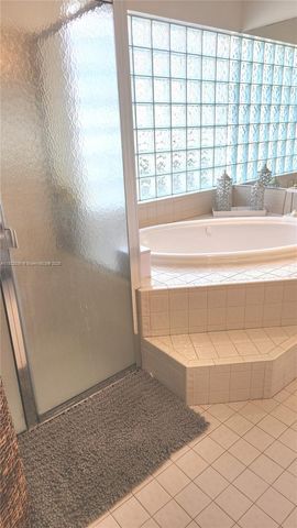 7650 NW 29th St, Margate, FL 33063