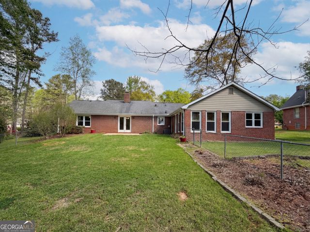 1622 Spaniel Court SW, Conyers, GA 30094