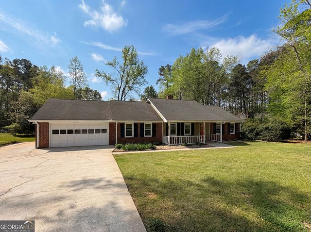 1622 Spaniel Court SW, Conyers, GA 30094