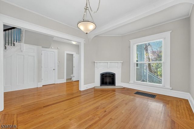 92 Midland Ave, Montclair Twp., NJ 07042