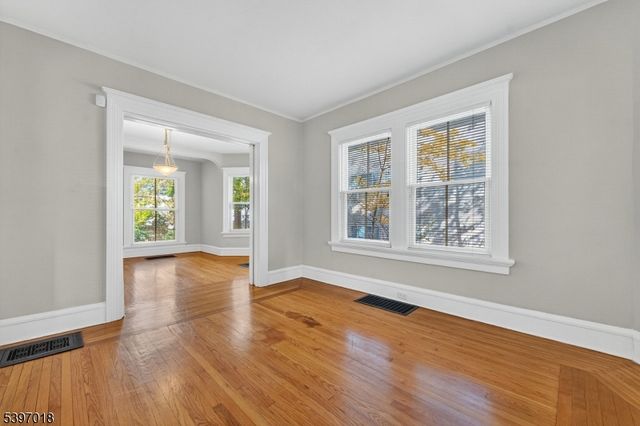 92 Midland Ave, Montclair Twp., NJ 07042