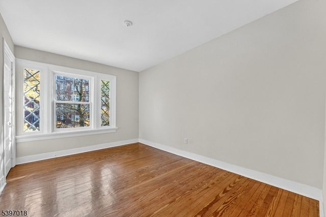 92 Midland Ave, Montclair Twp., NJ 07042