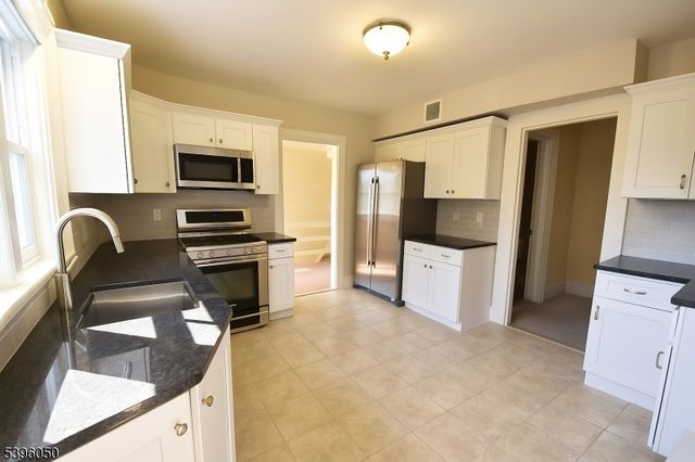 92 Midland Ave, Montclair Twp., NJ 07042