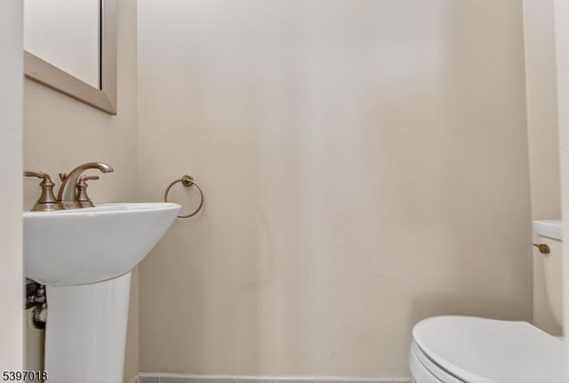 92 Midland Ave, Montclair Twp., NJ 07042