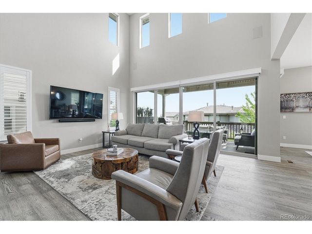 489 Meadowleaf Ln, Highlands Ranch, CO 80126