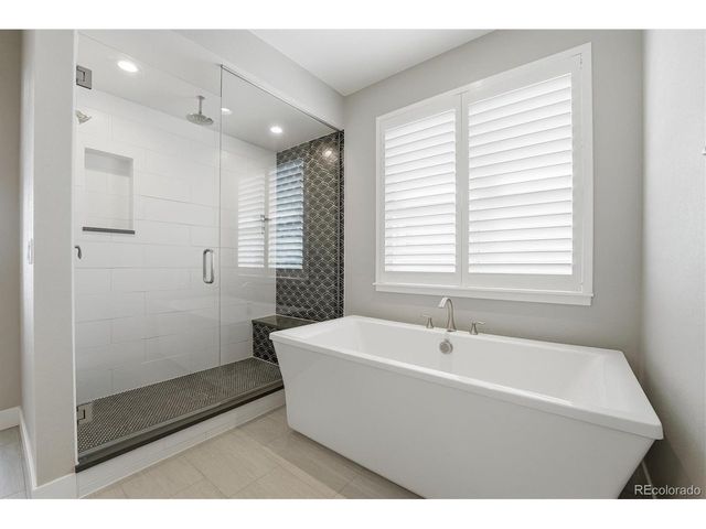 489 Meadowleaf Ln, Highlands Ranch, CO 80126