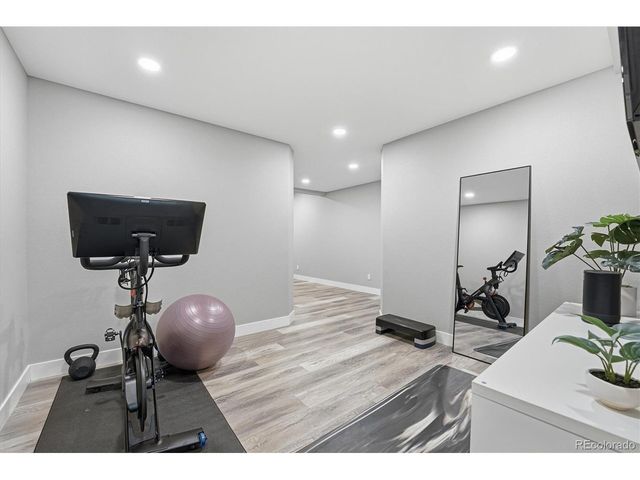 489 Meadowleaf Ln, Highlands Ranch, CO 80126