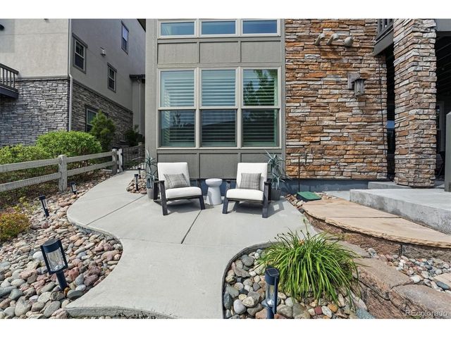 489 Meadowleaf Ln, Highlands Ranch, CO 80126