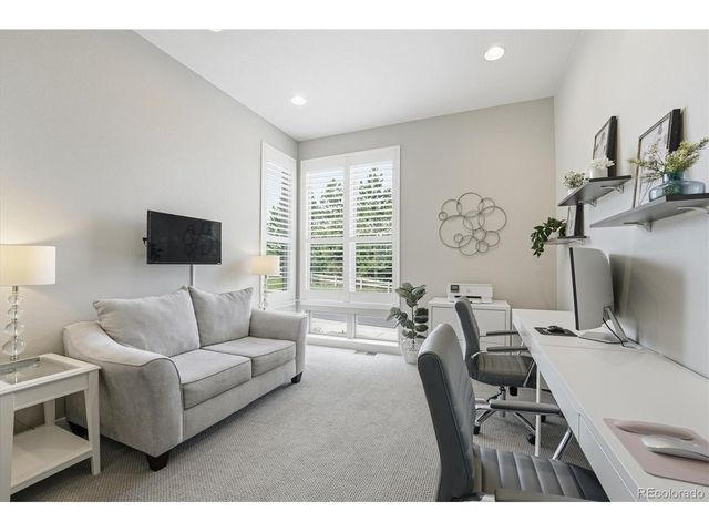 489 Meadowleaf Ln, Highlands Ranch, CO 80126