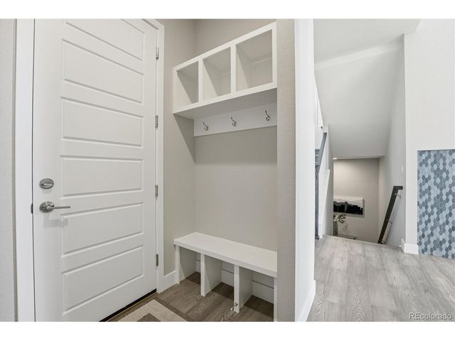 489 Meadowleaf Ln, Highlands Ranch, CO 80126