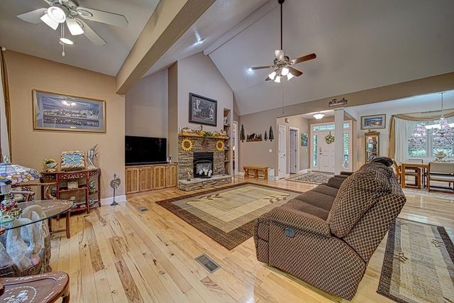1514 Smithfield Lane, Young Harris, GA 30582