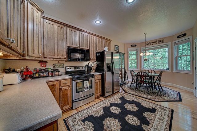 1514 Smithfield Lane, Young Harris, GA 30582