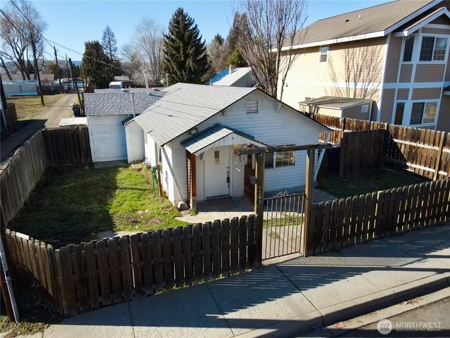 1203 N Okanogan Street, Ellensburg, WA 98926