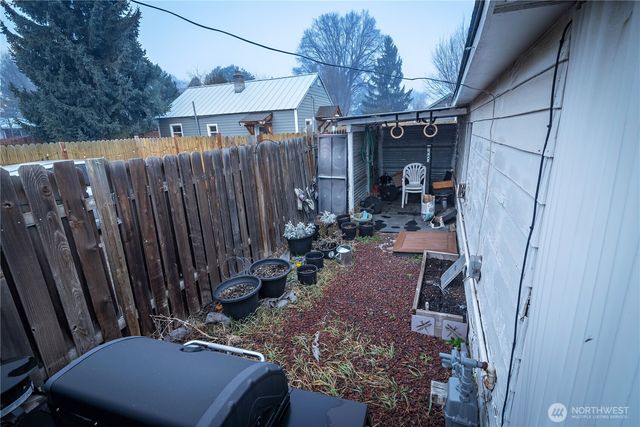 1203 N Okanogan Street, Ellensburg, WA 98926