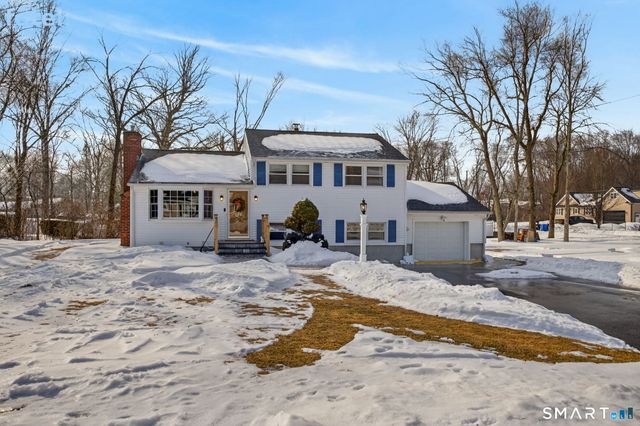 26 Susan Lane, North Haven, CT 06473