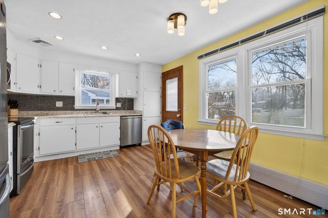 26 Susan Lane, North Haven, CT 06473