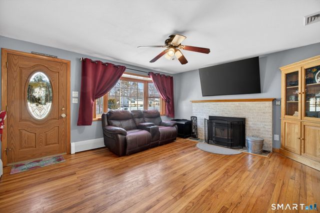 26 Susan Lane, North Haven, CT 06473