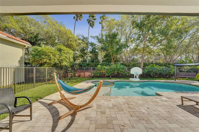 1367 Camellia Cir, Weston, FL 33326