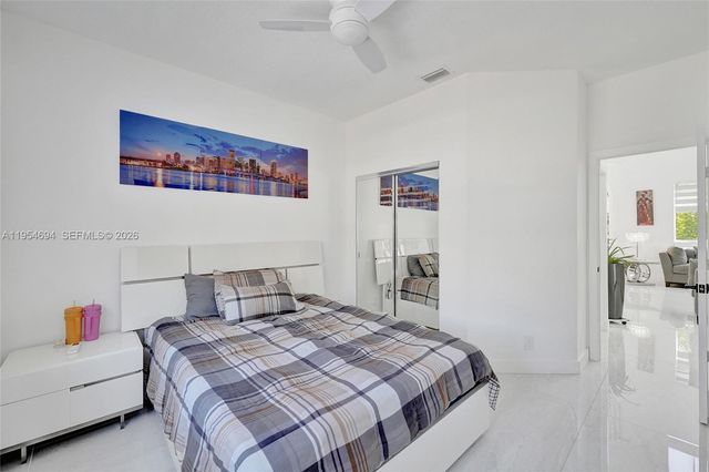 1367 Camellia Cir, Weston, FL 33326