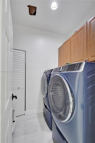 1367 Camellia Cir, Weston, FL 33326