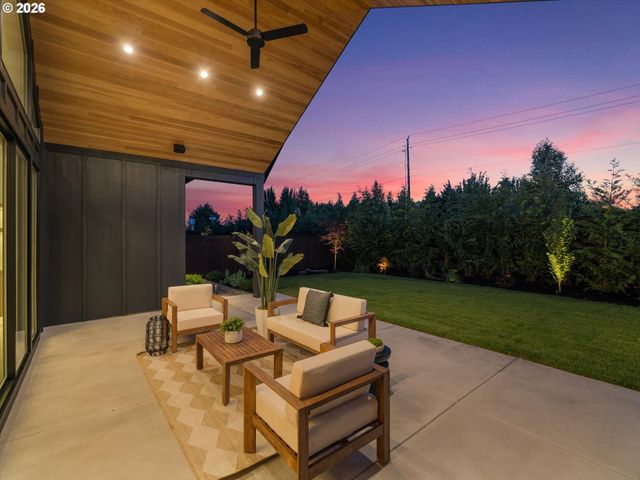 8706 Ne 182nd Pl, Vancouver, WA 98682