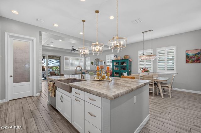 2935 S JEFFRY Street, Gilbert, AZ 85295