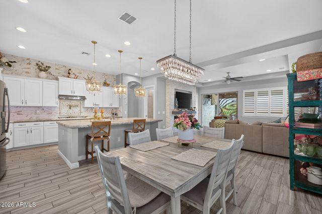 2935 S JEFFRY Street, Gilbert, AZ 85295