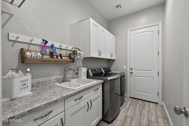 2935 S JEFFRY Street, Gilbert, AZ 85295