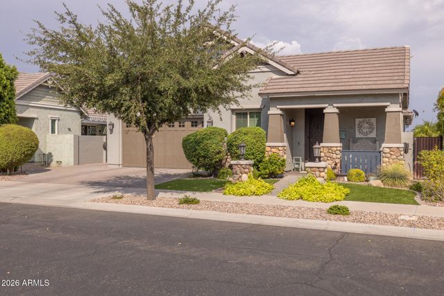 2935 S JEFFRY Street, Gilbert, AZ 85295