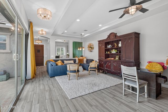 2935 S JEFFRY Street, Gilbert, AZ 85295