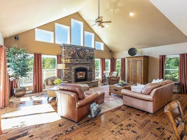 3518 E Long Lake Road, Harrison, MI 48625