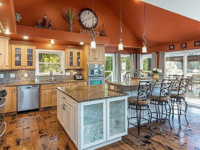 3518 E Long Lake Road, Harrison, MI 48625