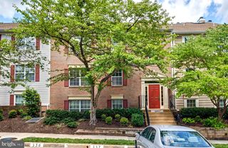 12102 GREEN LEAF CT #201, Fairfax, VA 22033