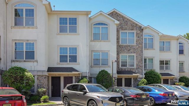 1625 Paterson Plank Road 10, Secaucus, NJ 07094