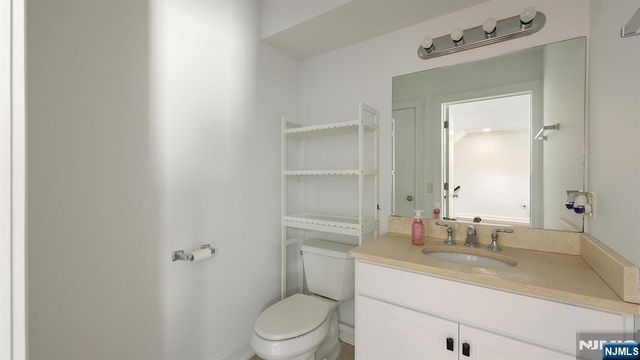 1625 Paterson Plank Road 10, Secaucus, NJ 07094