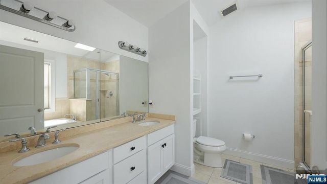 1625 Paterson Plank Road 10, Secaucus, NJ 07094