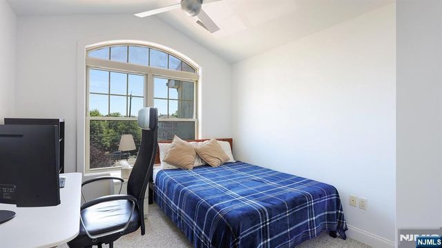 1625 Paterson Plank Road 10, Secaucus, NJ 07094