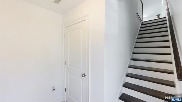 1625 Paterson Plank Road 10, Secaucus, NJ 07094