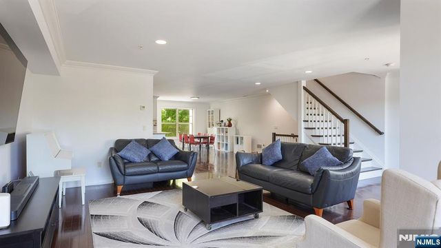 1625 Paterson Plank Road 10, Secaucus, NJ 07094